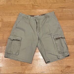Men's Green Cargo Shorts